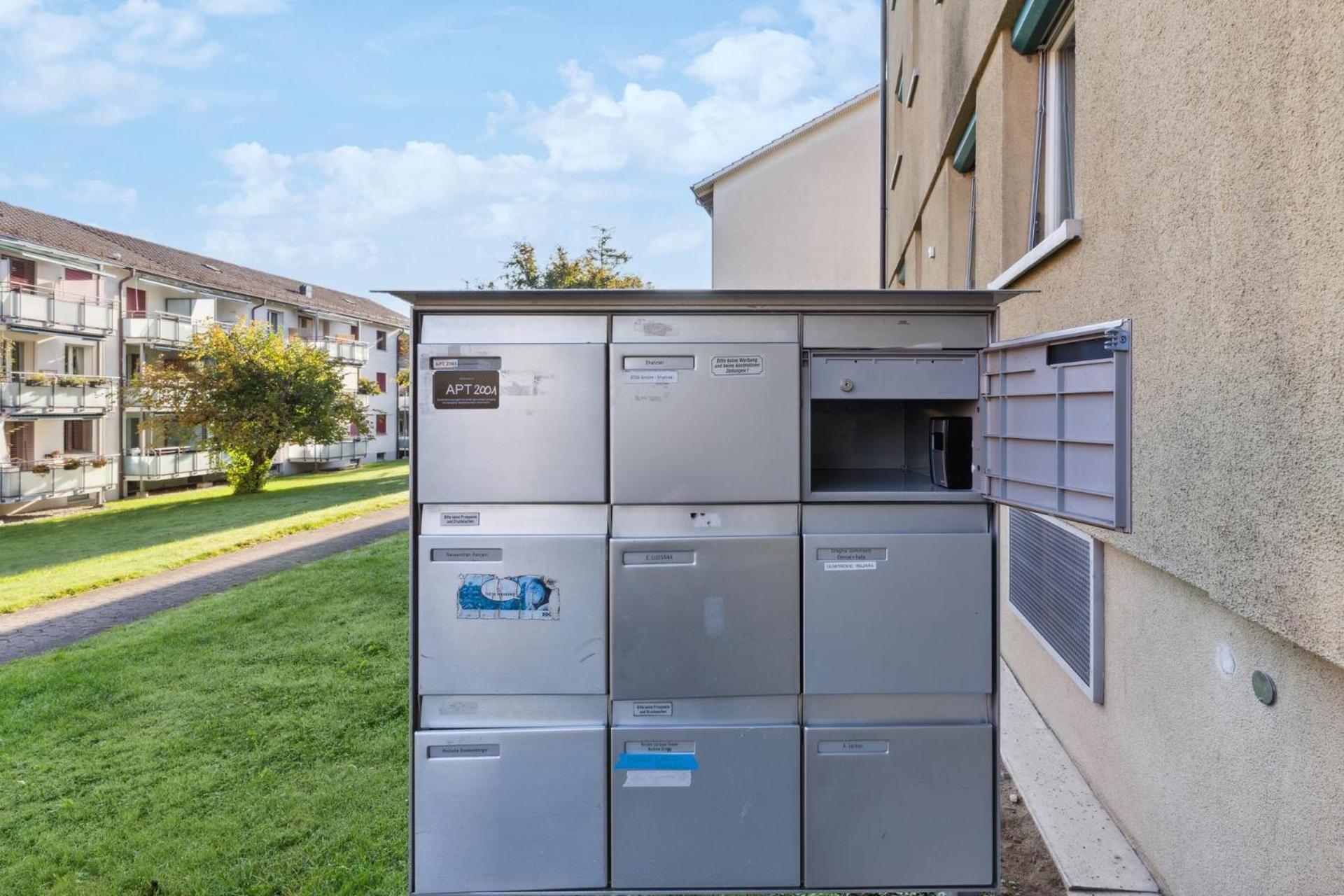 Affordable Comfort In Zurich Apartman Kültér fotó